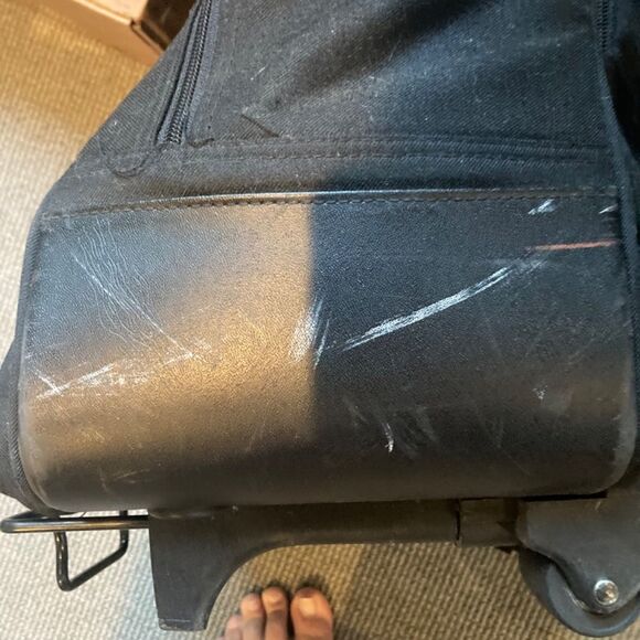 Georgio Armani combo backpack and carryon with wheels - Picture 9 of 16